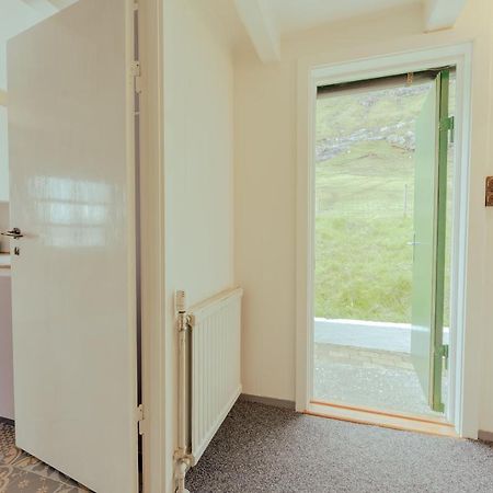 Authentic Faroese House / Unique Location / Nature Hellurnar Экстерьер фото