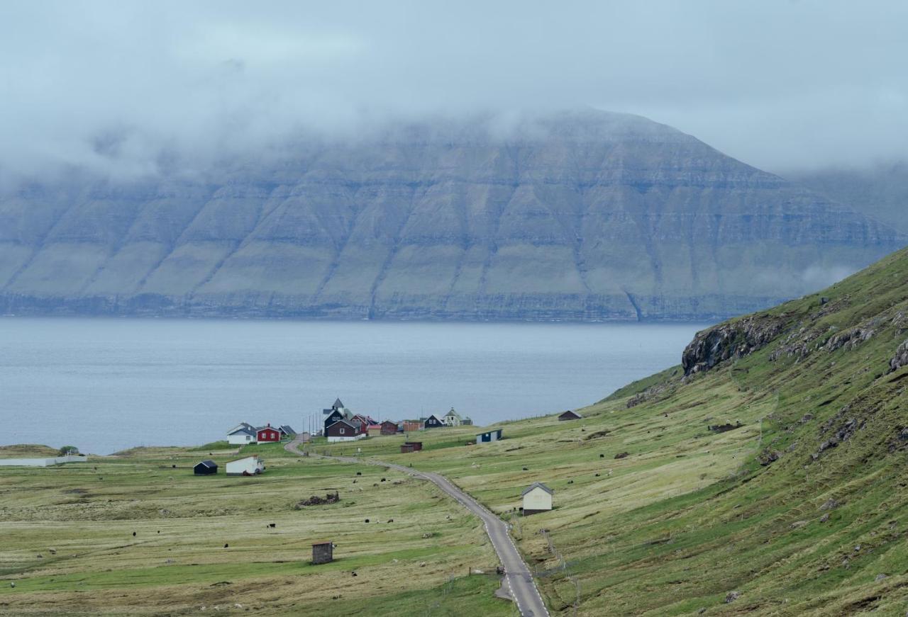 Authentic Faroese House / Unique Location / Nature Hellurnar Экстерьер фото