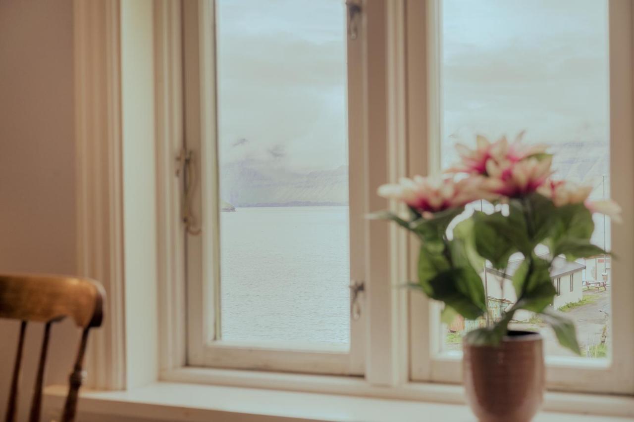 Authentic Faroese House / Unique Location / Nature Hellurnar Экстерьер фото