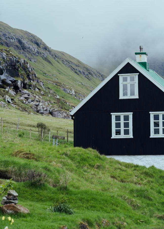 Authentic Faroese House / Unique Location / Nature Hellurnar Экстерьер фото